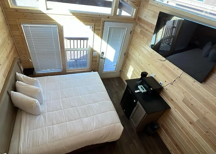 Chalet 058a Stargazer Loft Grand Canyon King Bed & Loft 20 Min To South Rim - Sleeps 4 *